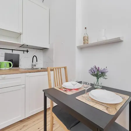 Apartment Jednosci Narodowej By Renters Breslau