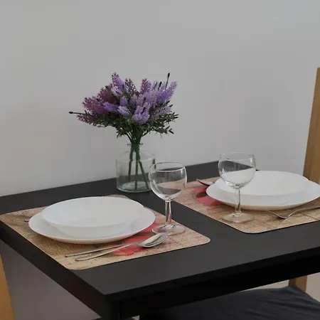 Apartment Jednosci Narodowej By Renters