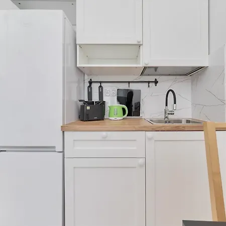 Appartement Jednosci Narodowej By Renters *