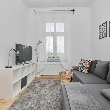 Appartement Jednosci Narodowej By Renters *